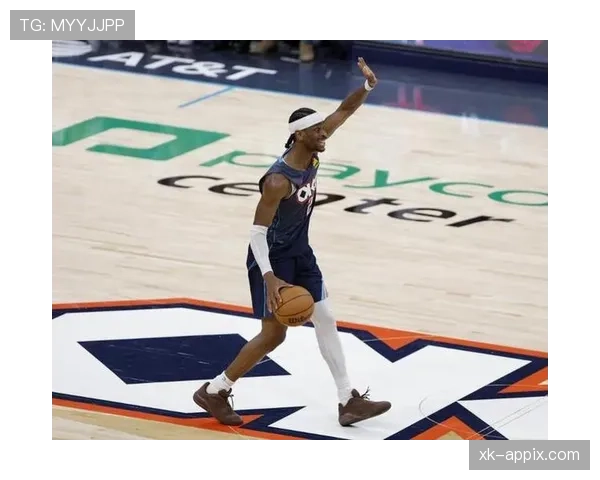 本·华莱士防守端高强度封锁对手内线篮板率明显提升